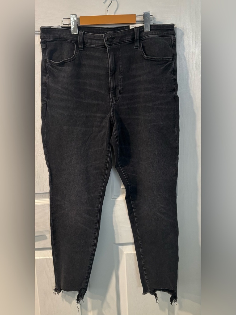 BNWT American Eagle Super High- Rise Jegging